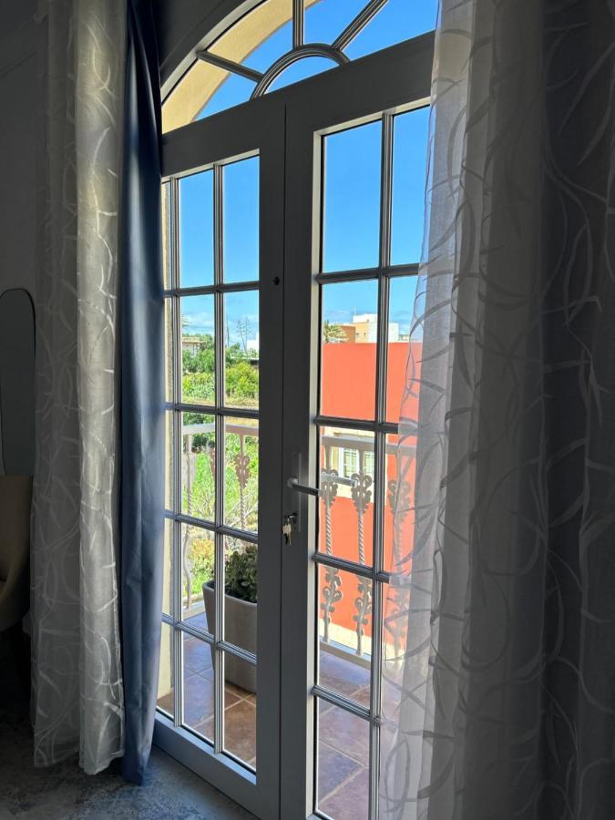 דירות אינחניו Casa Daniella Vivienda B מראה חיצוני תמונה